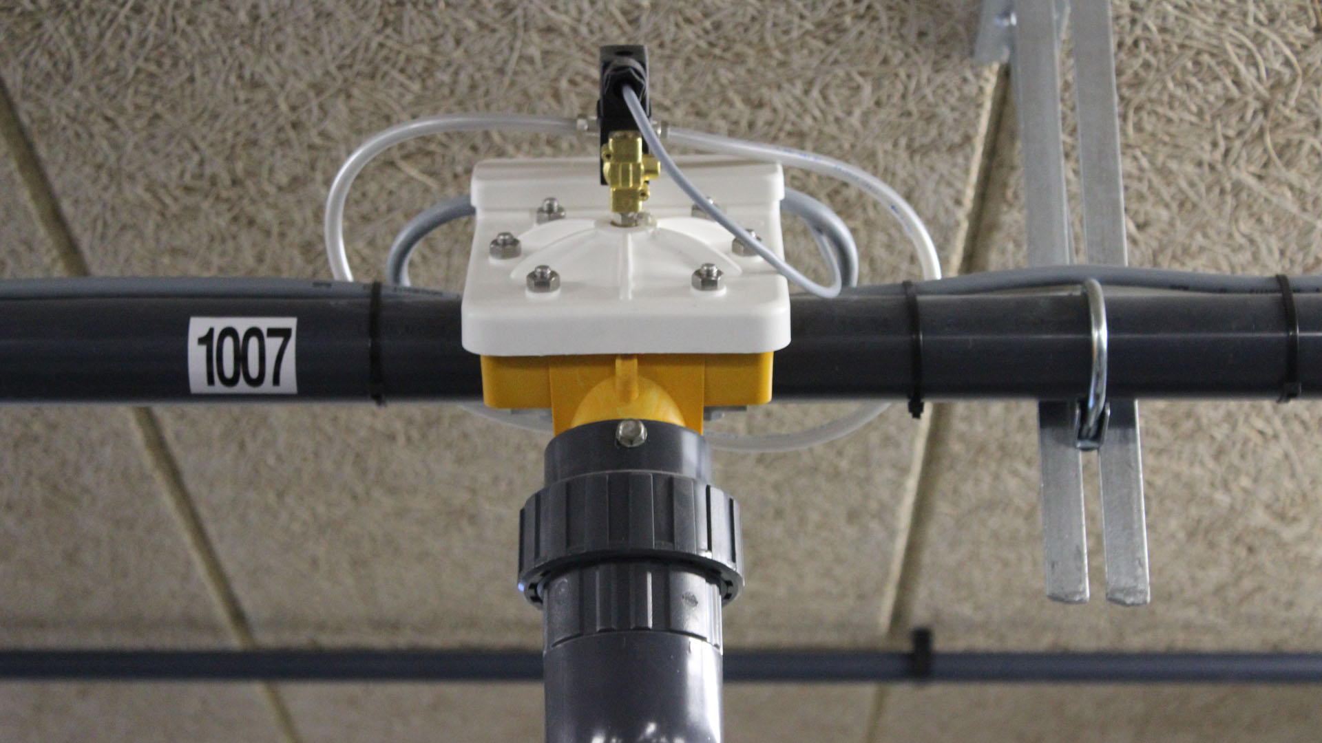 Valve for liquid feeding | SKIOLD