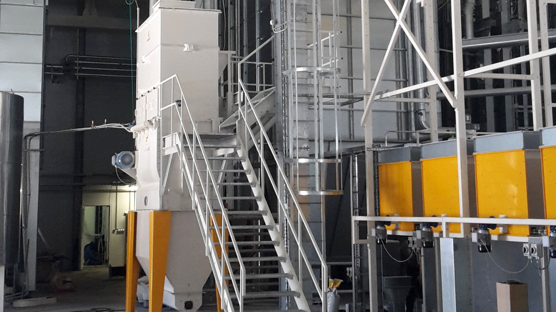 SKIOLD Horizontal Batch Mixer for accurate mixing of feed